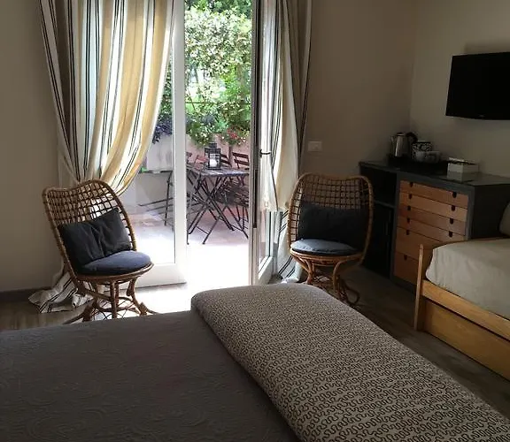 La Dimora Del Garda Bed & Breakfast 3*
