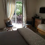 La Dimora Del Garda Bed & Breakfast 3*