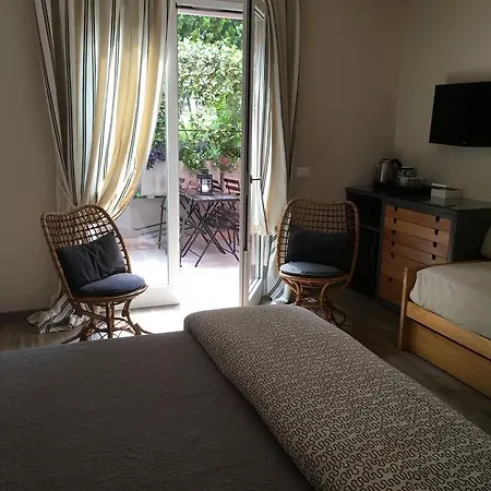 La Dimora Del Garda Bed & Breakfast 3*